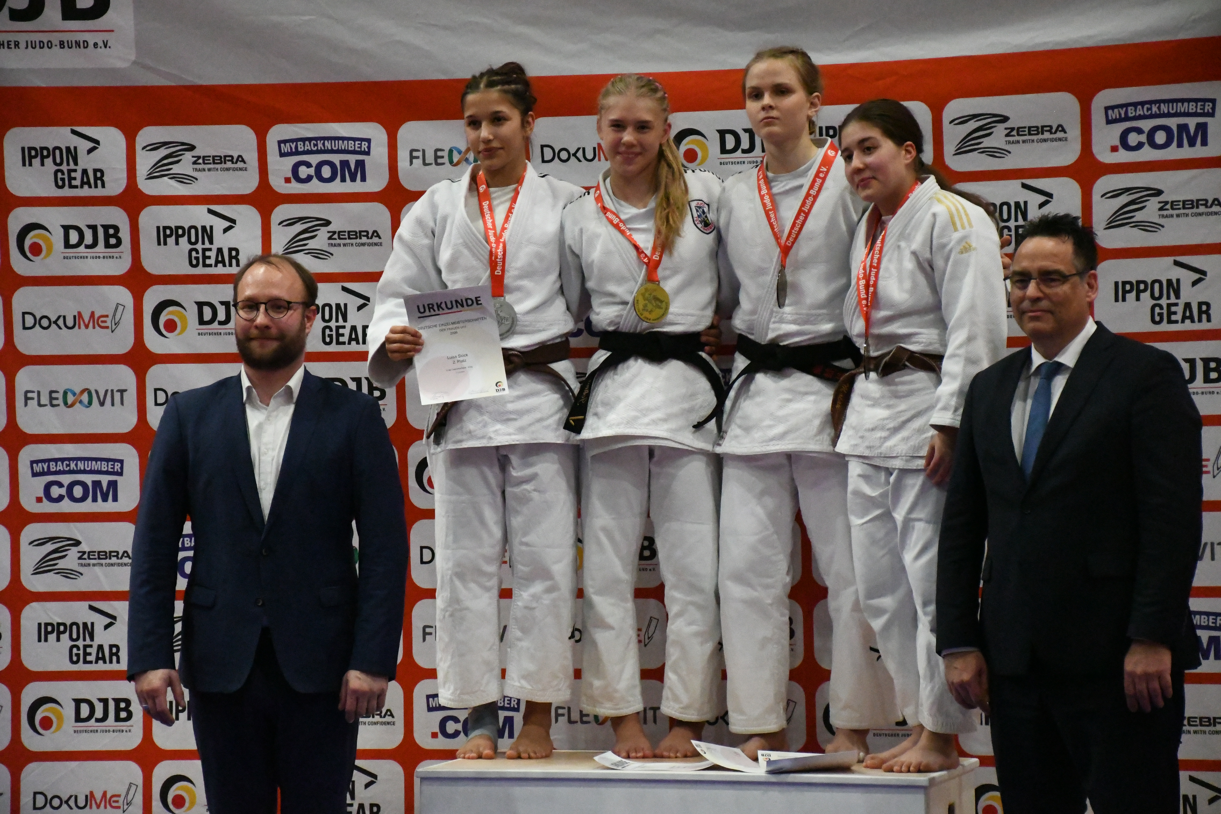 DEM Podest LuisaStock