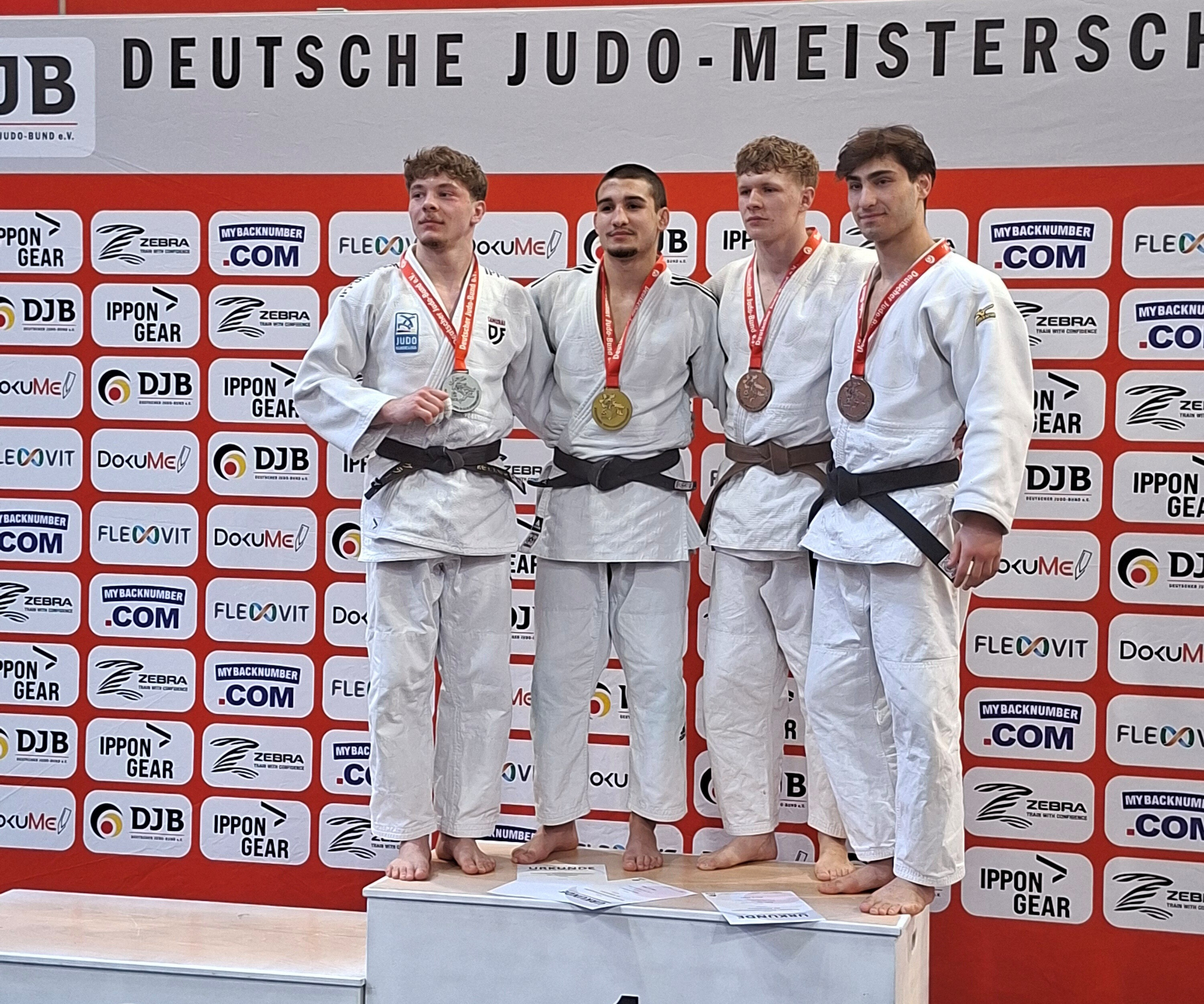 DEMU21 Podium Keller2 bearbeitet